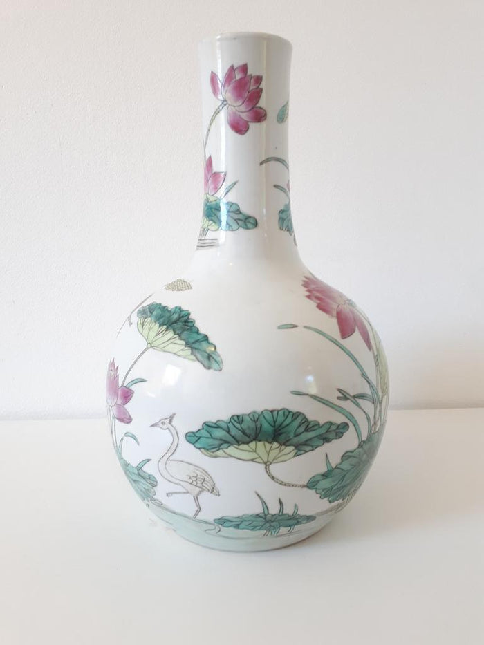 Reliving Oosterse Vaas Met Lotus Bloem Libelle Etc