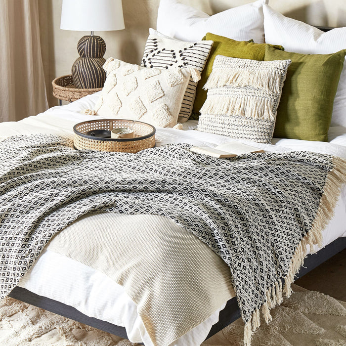 Beliani - CHYAMA - Plaid - Zwart|Beige - 125 x 150 cm - Katoen