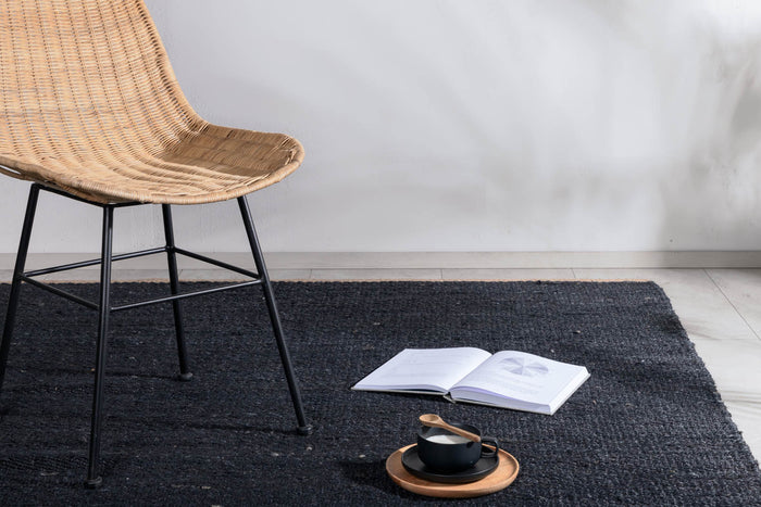 Hioshop Kali vloerkleed 240x170 cm jute zwart.