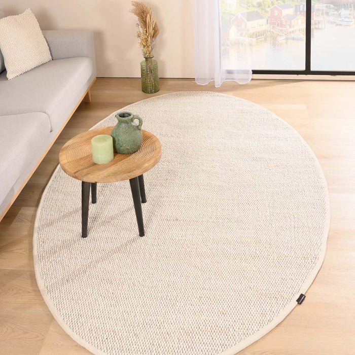 Nordic Weavers Wollen vloerkleed ovaal - Lett wit - 122x183 cm