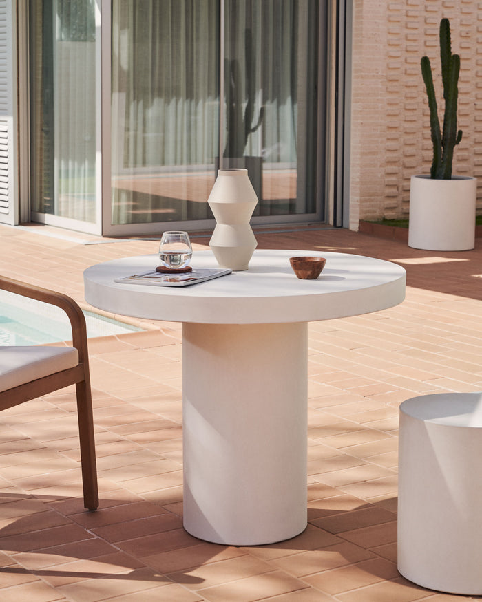 Kave Home - Aiguablava voetsteun in wit cement, Ø 37 cm