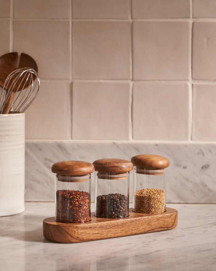 Kave Home - Emelin set van 3 kruidenpotjes van glas en acaciahout