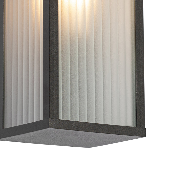 QAZQA Buiten wandlamp zwart met ribbel glas IP44 - Charlois