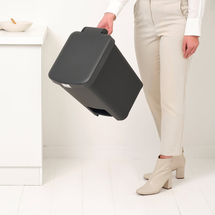 Brabantia StepUp Pedaalemmer - 25 L - Dark Grey