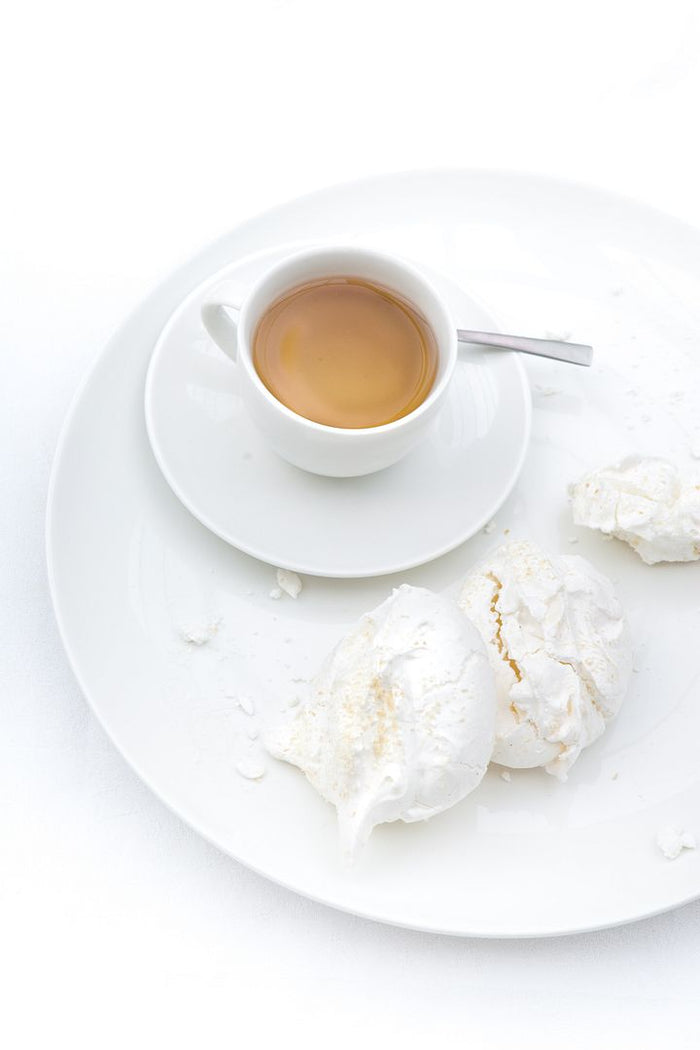 vtwonen Theekoppen met Schoteltjes - Set van 4 - Wit - Porselein