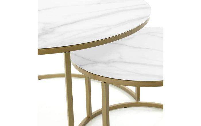 Kave Home - Leonor set van 2 bijzettafels in wit glas en stalen frame