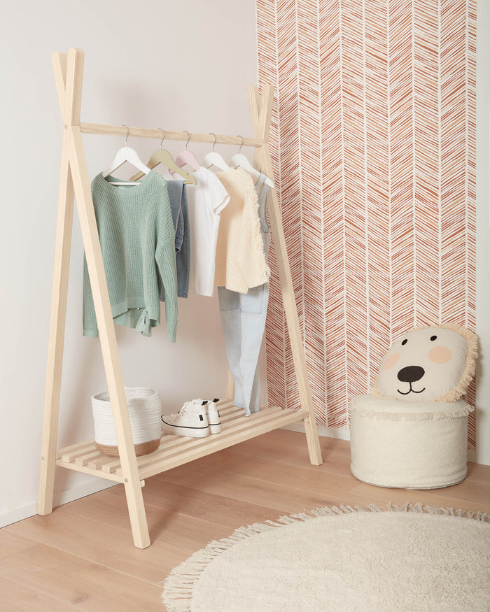 Kave Home - Uriana behangpapier in wit met bruine streepprint, 10 x