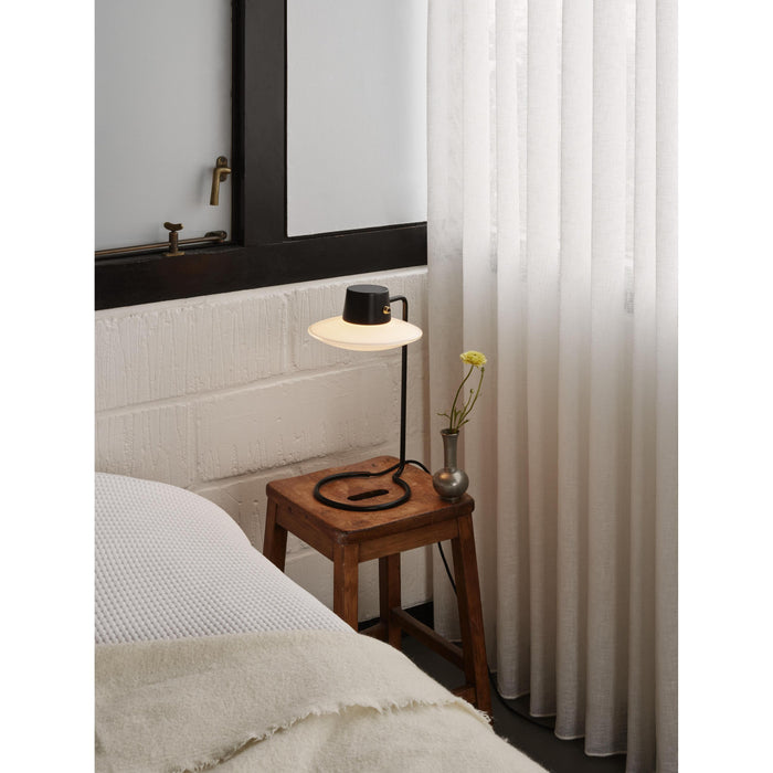 AJ Oxford tafellamp opaal