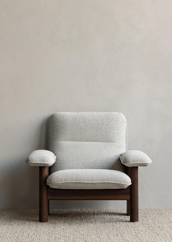 Audo Copenhagen Brasilia fauteuil donker eiken Sheepskin Root