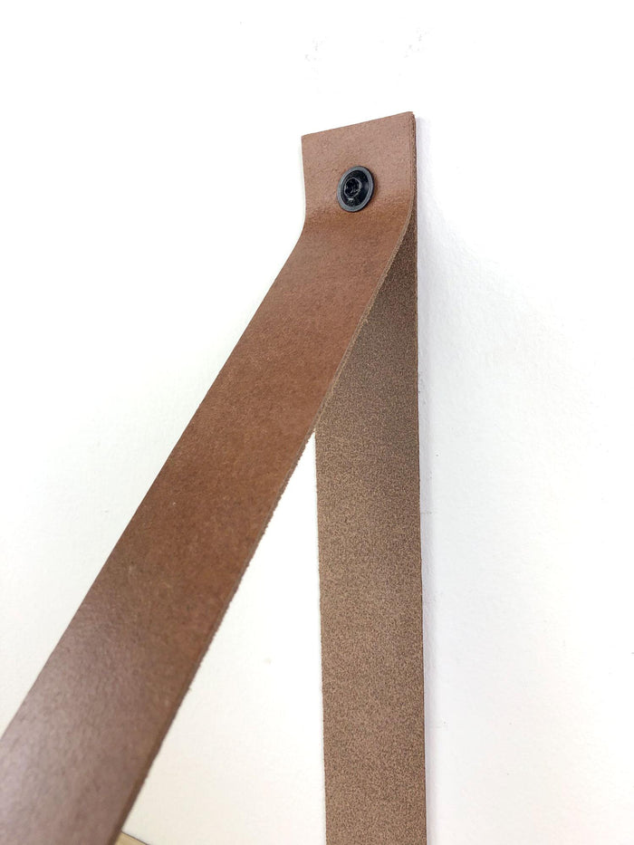 Woodbrothers Eiken wandplank massief recht 60x30cm + leren riem bruin