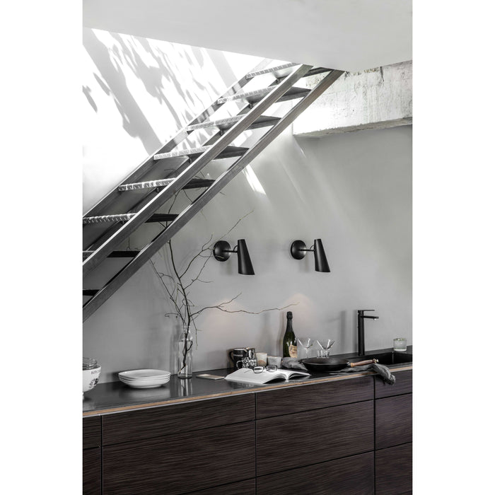 Northern Birdy Short wandlamp zwart