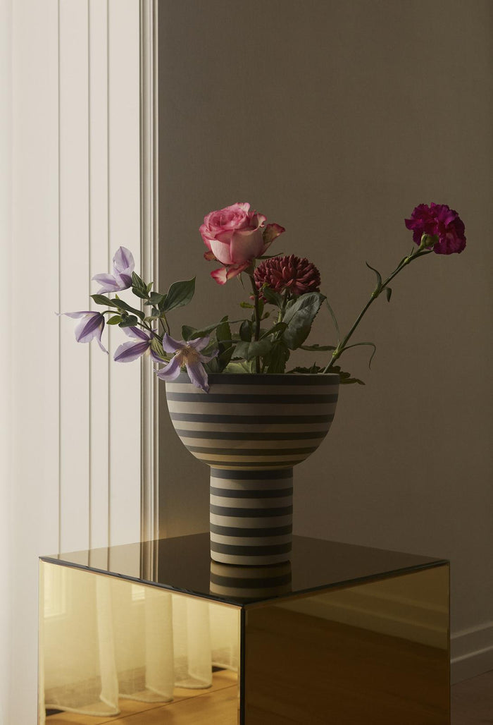 Speculum bijzettafel 38x38 goud