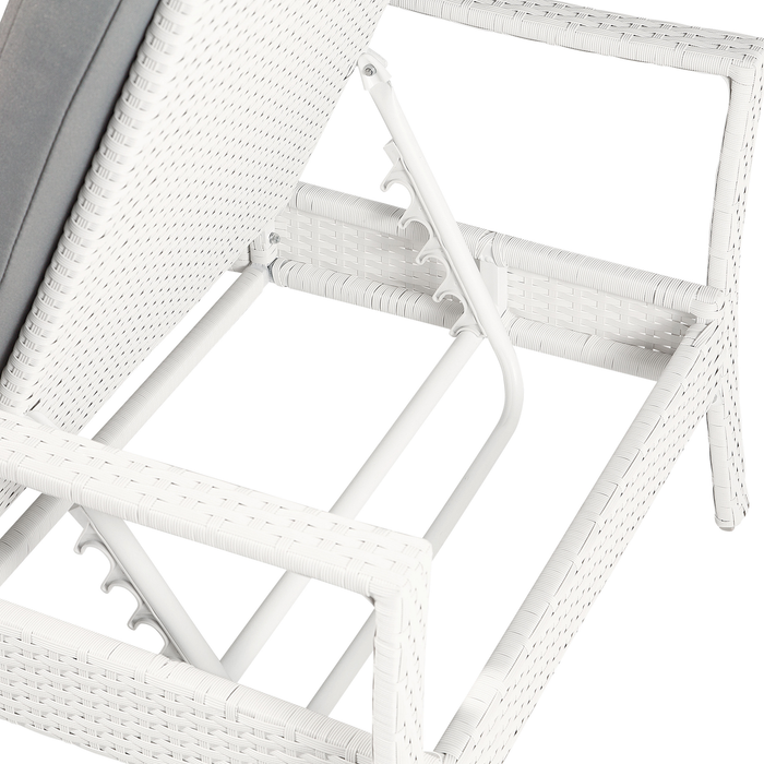 Beliani - VASTO - Strandstoel - Wit - PE rotan