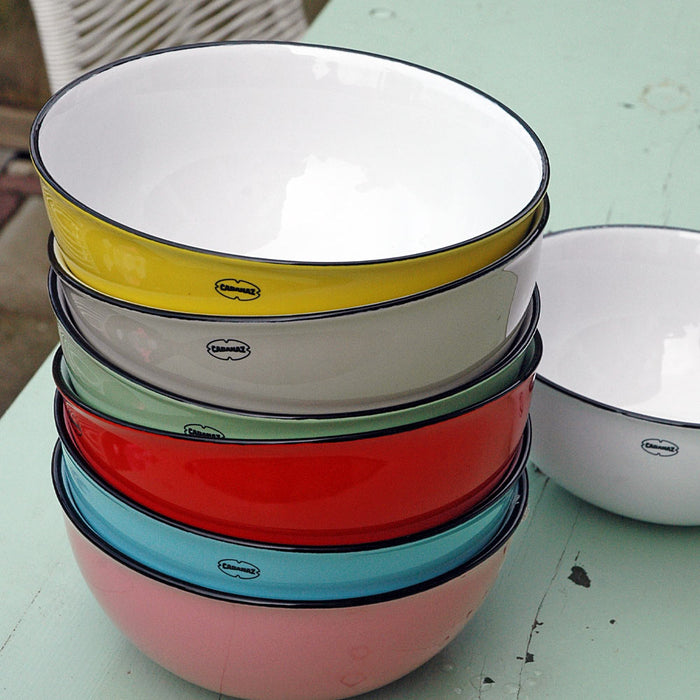 Retro saladeschaal emaille  geinspireerd cinnamon pink