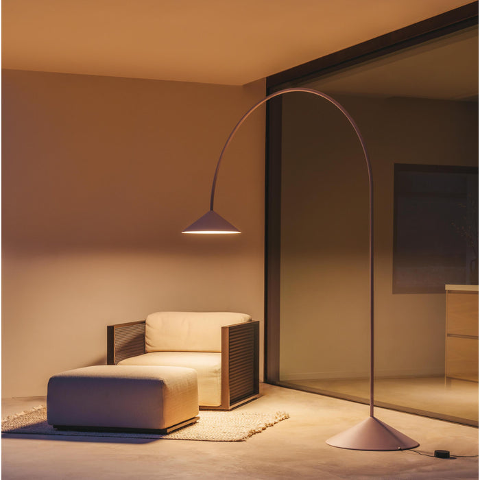 Vibia Out 4270 booglamp LED buiten Soft Pink