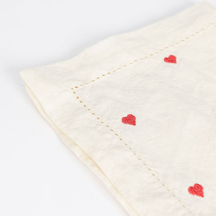 Sissy-Boy Set van 2 beige servetten met roze en rode geborduurde