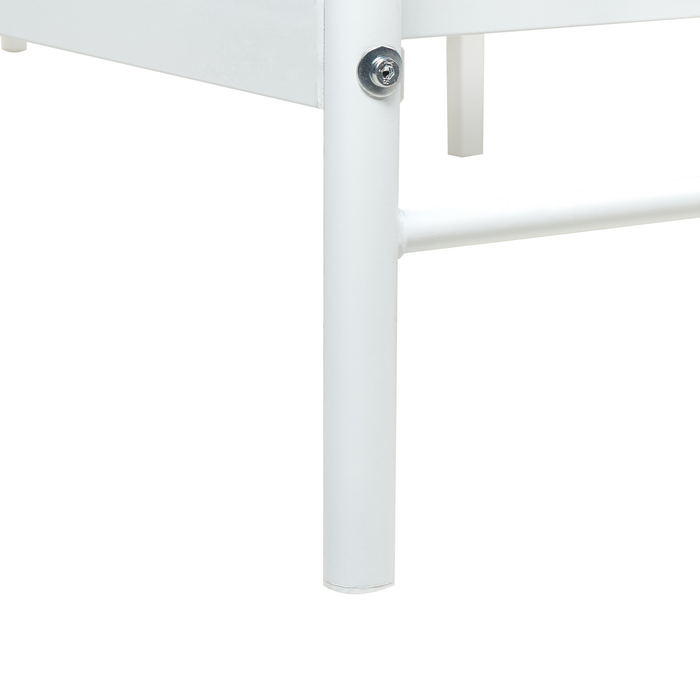 Beliani - MAURESSAC - Tweepersoonsbed - Wit - 140 x 200 cm - Metaal