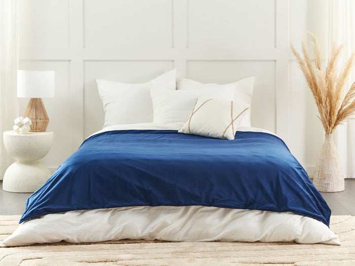 Beliani-RHEA-Verzwaringsdeken hoes-Marineblauw-150 x 200 cm-Polyester
