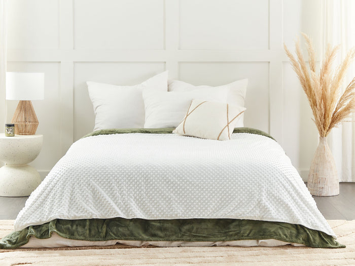 Beliani-CALLISTO-Verzwaringsdeken hoes-Wit-150 x 200 cm-Polyester