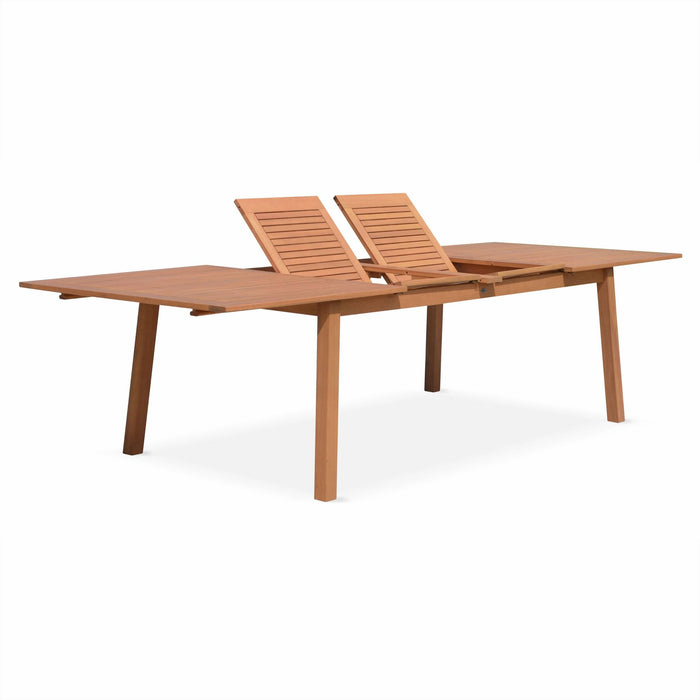 sweeek - Uitschuifbare tuintafel eucalyptus hout