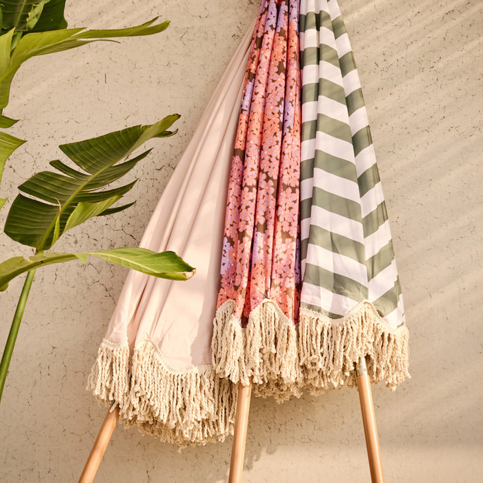 by fonQ basic Tassel Parasol Ø 200 cm - Striped Sage