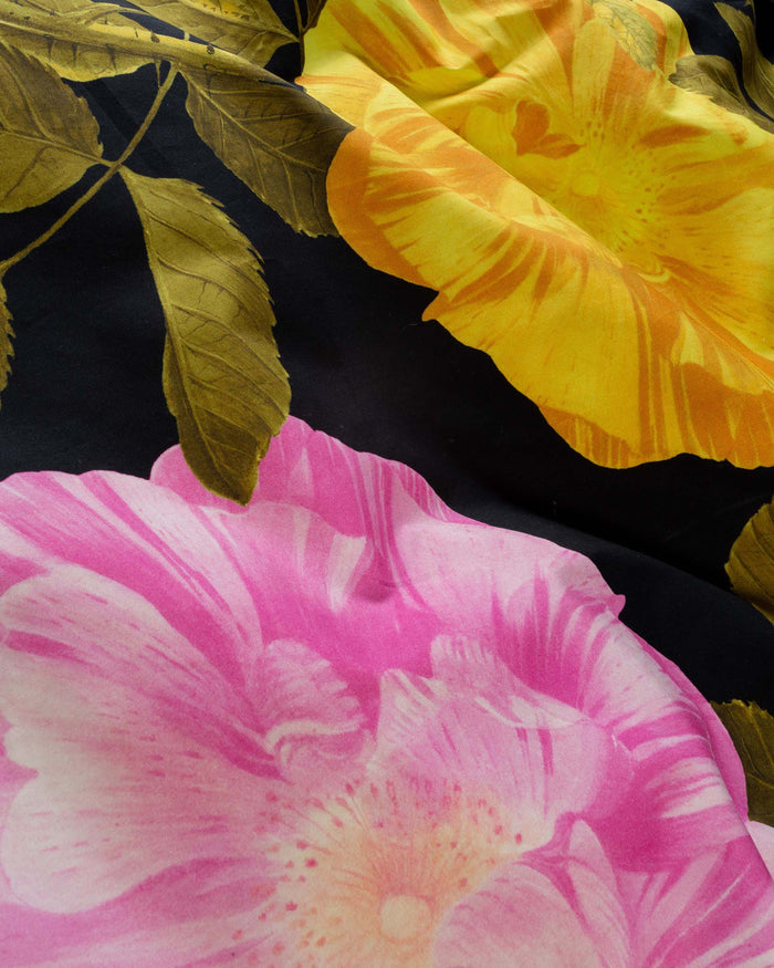 Essenza Bloom with a view Dekbedovertrek 200 x 220 cm - Zwart