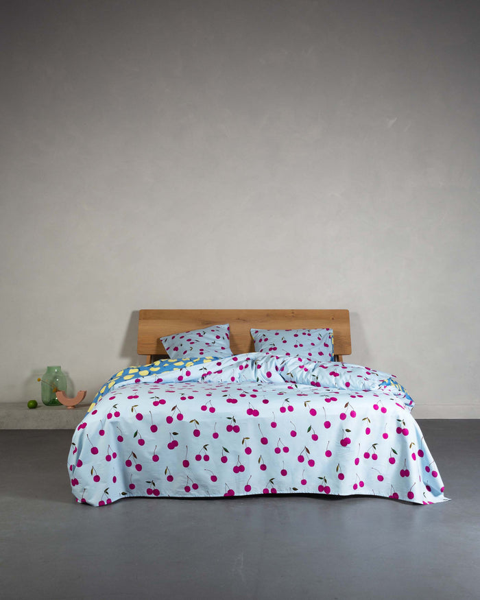 Essenza Zesty cherry Dekbedovertrek 200 x 220 cm - Ijsblauw