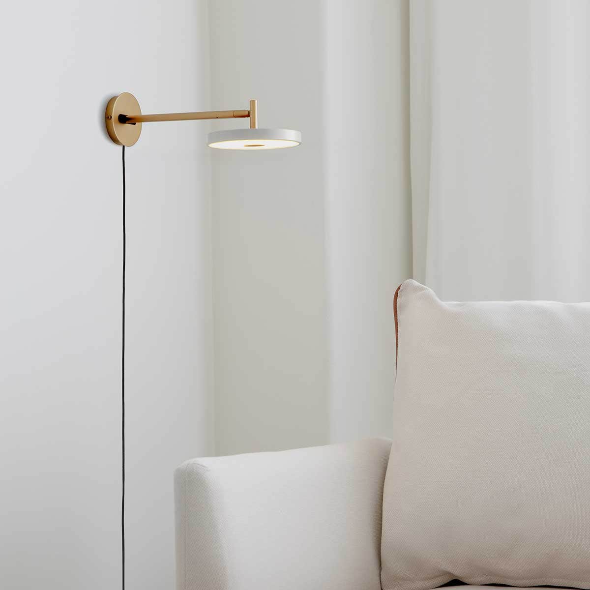 Umage Asteria Wall Long wandlamp pearl white