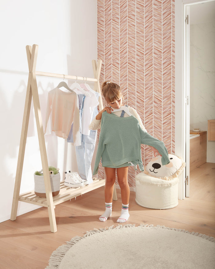 Kave Home - Uriana behangpapier in wit met bruine streepprint, 10 x