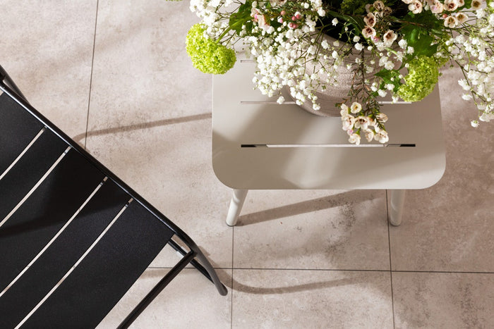 Nest outdoor Svea metalen tuinstoel zwart