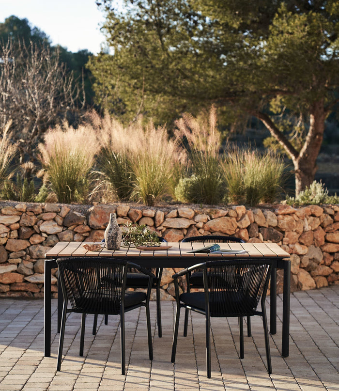 Kave Home - Xelida aluminium buitenstoel met zwart touw