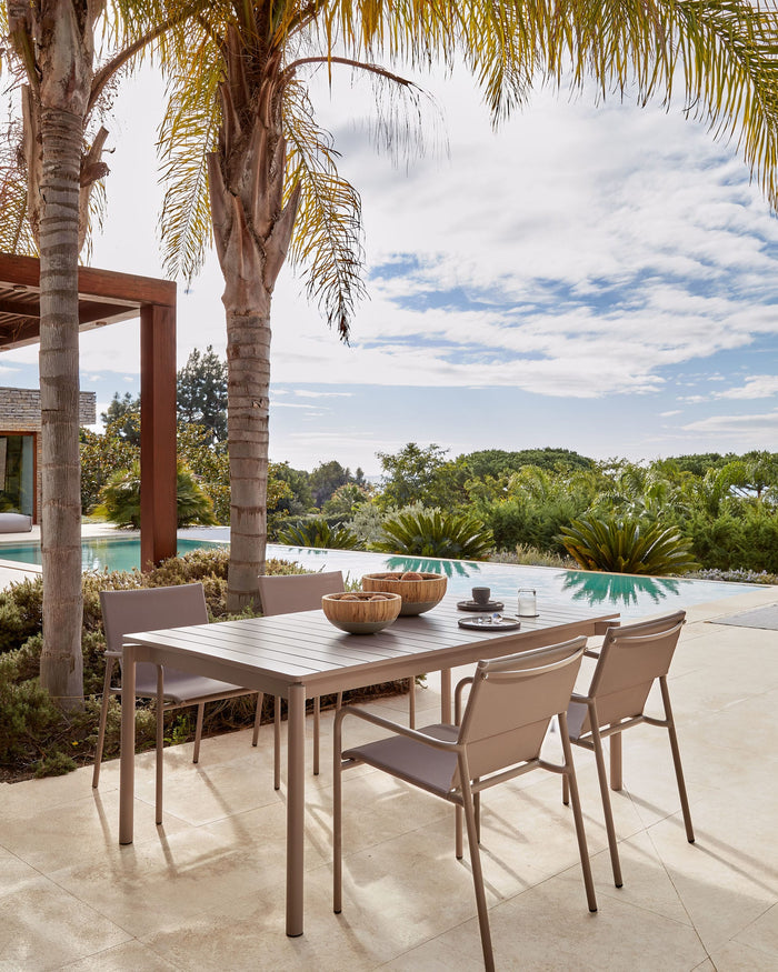 Kave Home - Tirsa set van 2 waterhyacint en cement centreerstukken