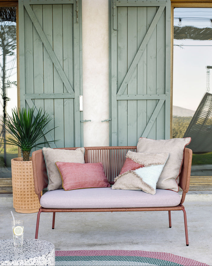 Kave Home - 2-zitsbank Nadin in terracotta touw en van gegalvaniseerd