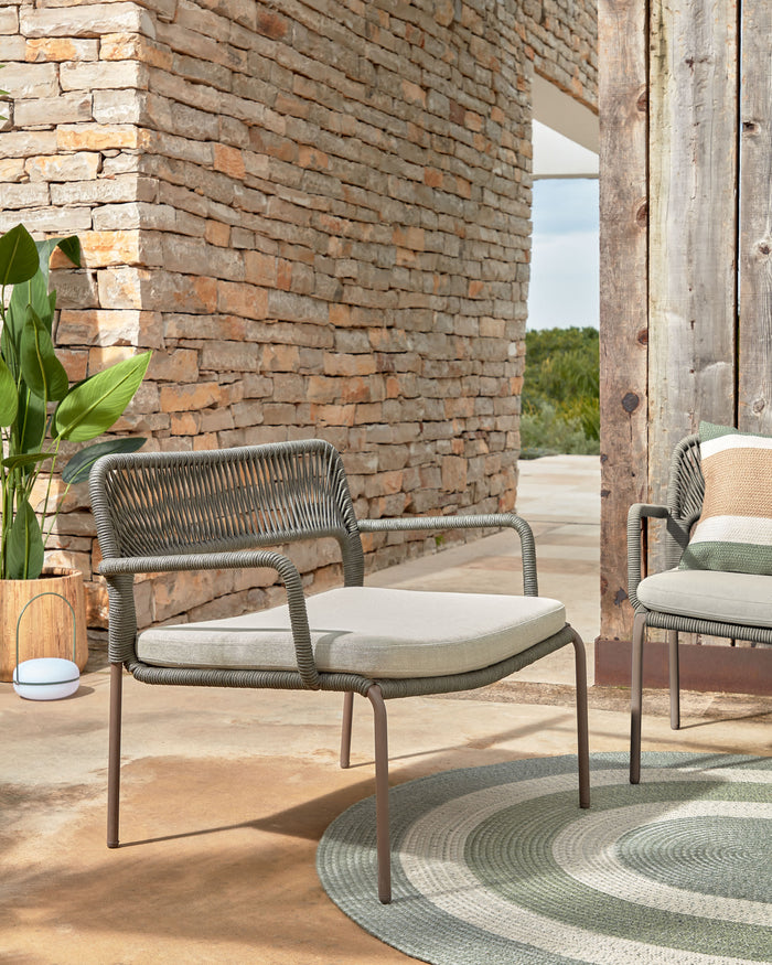 Kave Home - Cailin fauteuil in groen koord met gegalvaniseerde stalen