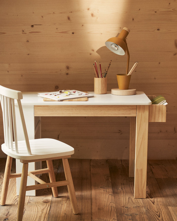 Kave Home - Witte Serwa-bureau van MDF met poten en details van