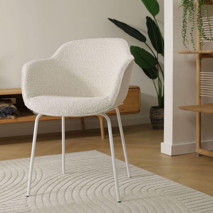 Nolon Nora-Mare Eetkamerstoel Bouclé Beige - Armleuning - Witte Poten