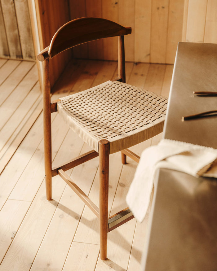 Kave Home - Kruk Nina massief acaciahout walnoot afwerking en beige