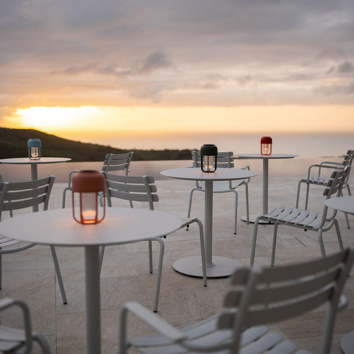 Houe Pico tuintafel Ø74 Muted white, rond onderstel