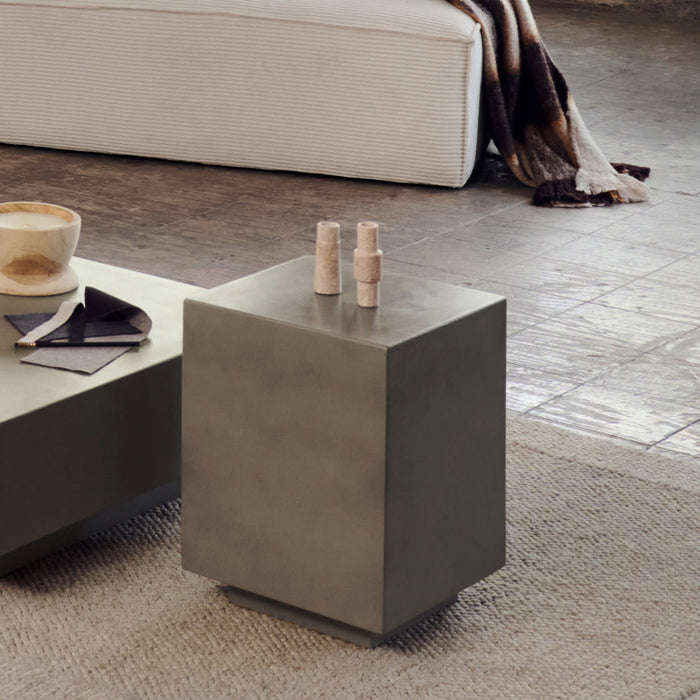 Kave Home - Rustella salontafel in cement 35 x 35 cm