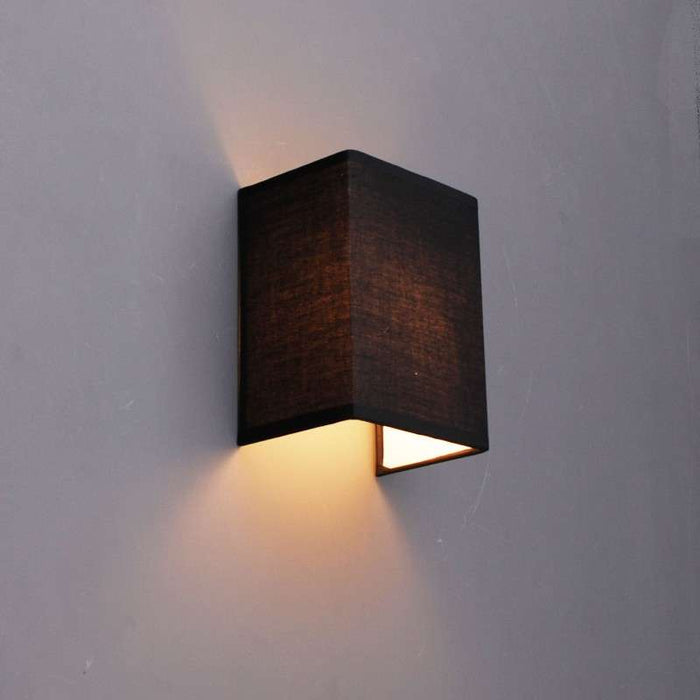 QAZQA Landelijke wandlamp zwart met stoffen kap - Vete