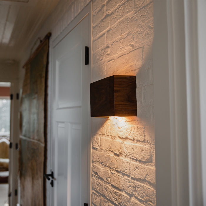 QAZQA Landelijke wandlamp walnoot hout - Otan