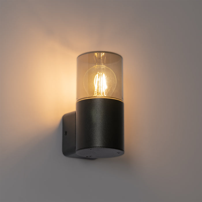 QAZQA Moderne buiten wandlamp zwart met smoke kap IP44 - Odense