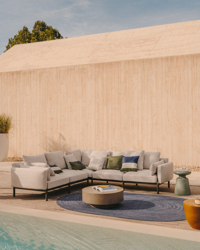 Kave Home - Bijzettafel Mesquida voor buiten gemaakt van groen