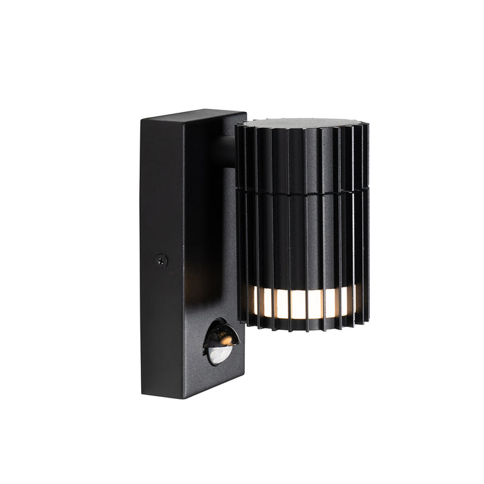 QAZQA Design buiten wandlamp zwart met bewegingssensor IP44 - Boris