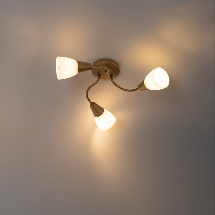 QAZQA Klassieke plafondspot goud met mat glas rond 3-lichts - Madi