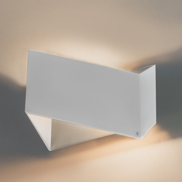 QAZQA Design wandlamp wit met zilveren binnenkant - Fold