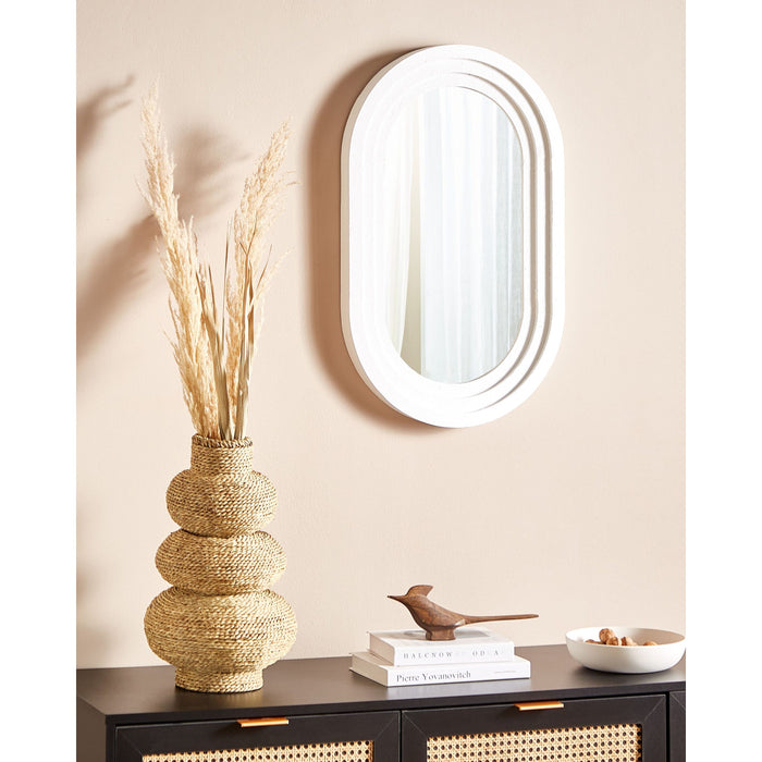 Beliani - MASSILLY - Wandspiegel - Wit - 43 x 69 cm - Metaal