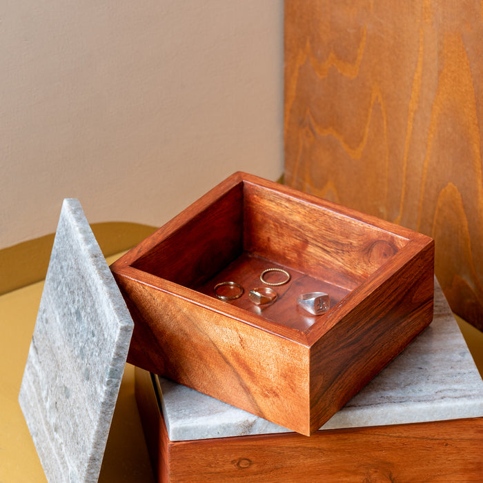present time - Storage Box Acacia