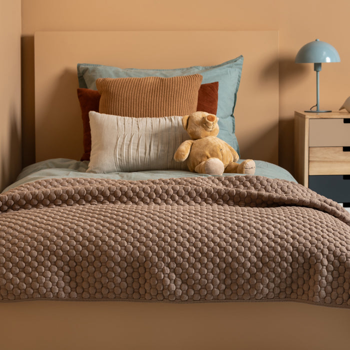 present time - Throw Bubbles Quilted