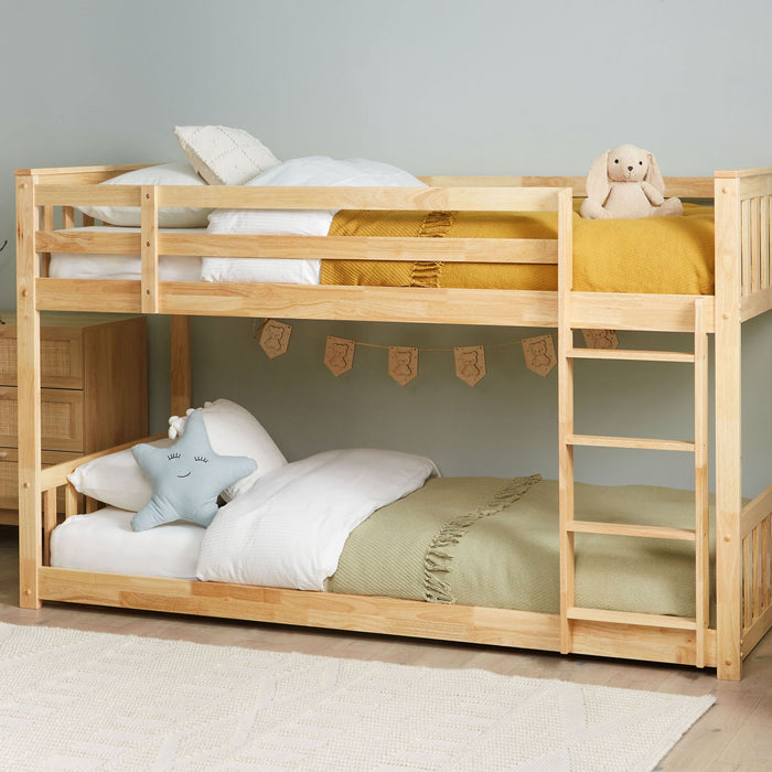 Beliani - LAZER - Kinderbed - Lichtbruin - 90 x 200 cm - Hout